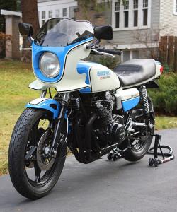 SUZUKI GS 1000 blue