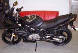 SUZUKI GS500 black