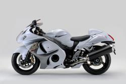 SUZUKI GSX 1300 white