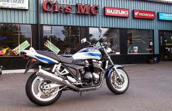 SUZUKI GSX 1400 blue