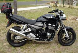 SUZUKI GSX 1400 brown