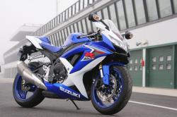 suzuki gsx 600