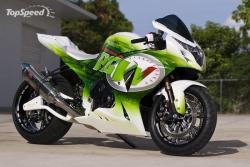 SUZUKI GSX-R 1000 green