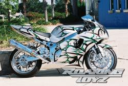 SUZUKI GSX-R1000 green