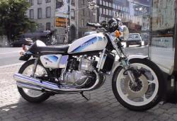 suzuki gt 750