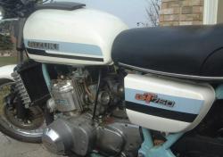 SUZUKI GT 750 white