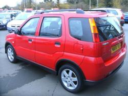 SUZUKI IGNIS red