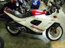 SUZUKI KATANA 600 red