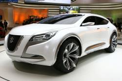 SUZUKI KIZASHI 2 CONCEPT white