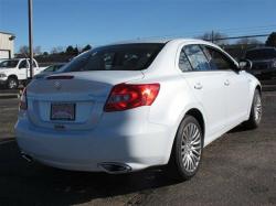 SUZUKI KIZASHI white