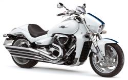 SUZUKI MARAUDER white