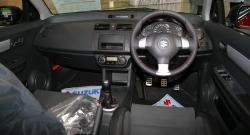 SUZUKI SWIFT interior