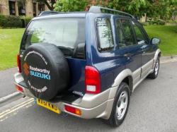 SUZUKI VITARA (5 blue