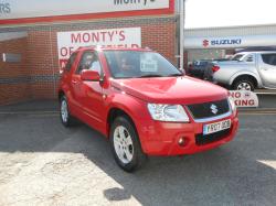 SUZUKI VITARA red