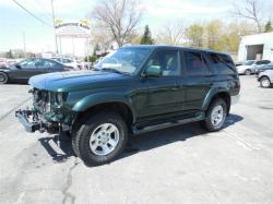 TOYOTA 4 RUNNER green