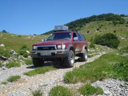 TOYOTA 4RUNNER red