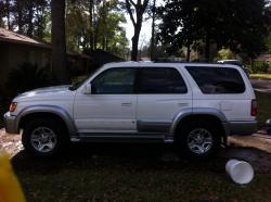 TOYOTA 4RUNNER white