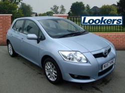 TOYOTA AURIS 1.6 blue