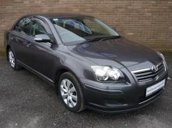 TOYOTA AVENSIS 1.6 black