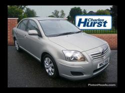 TOYOTA AVENSIS 1.6 brown