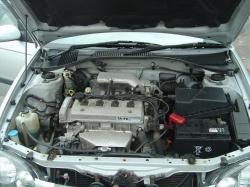 TOYOTA AVENSIS engine