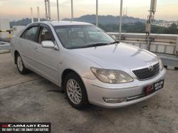 TOYOTA CAMRY 2.0 silver