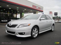 TOYOTA CAMRY silver