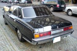 TOYOTA CENTURY V12 interior