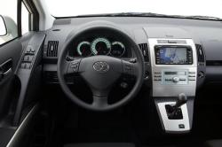 toyota corolla verso 2.2 d-4d