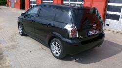 TOYOTA COROLLA VERSO black