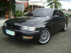 TOYOTA CORONA 2.0 black