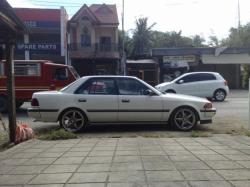 TOYOTA CORONA white