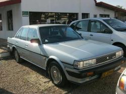 TOYOTA CRESSIDA 2.4 blue