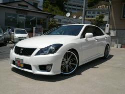 TOYOTA CROWN 2.5 white