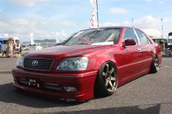 TOYOTA CROWN red