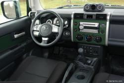 TOYOTA FJ CRUISER interior