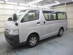 TOYOTA HIACE silver