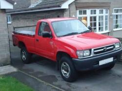 toyota hilux 2.4