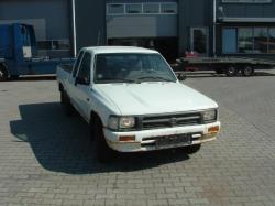 TOYOTA HILUX 2.4 red