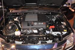 TOYOTA HILUX engine