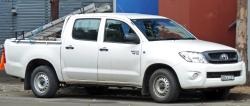 TOYOTA HILUX white