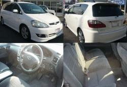 TOYOTA IPSUM white