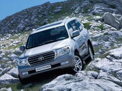 toyota land cruiser 200