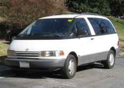 TOYOTA PREVIA white