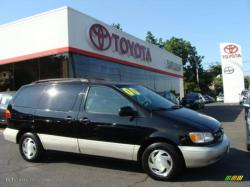 TOYOTA SIENNA I black