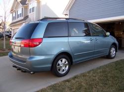 TOYOTA SIENNA blue