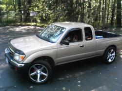 TOYOTA TACOMA 4X4 interior