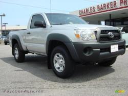 TOYOTA TACOMA 4X4 silver