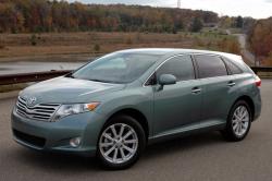 TOYOTA VENZA green