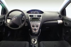 TOYOTA YARIS interior